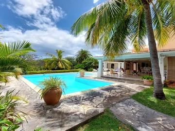 4 Bedroom Villa