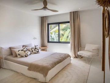 5 Bedroom Villa