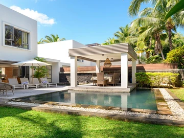 4 Bedroom Villa