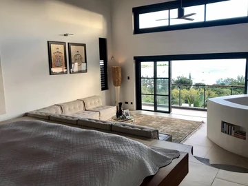 5 Bedroom Villa