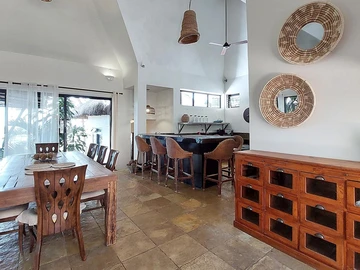 5 Bedroom Villa