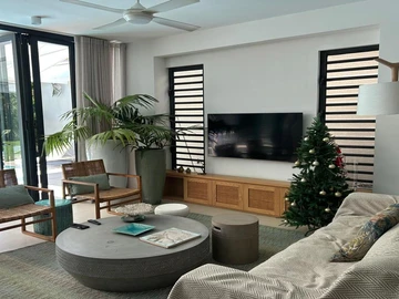 4 Bedroom Villa