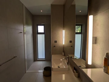 5 Bedroom Villa