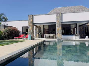 4 Bedroom Villa