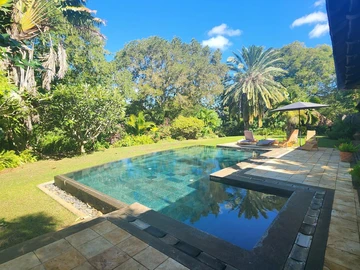 5 Bedroom Villa