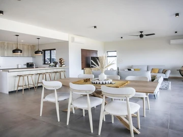 4 Bedroom Villa