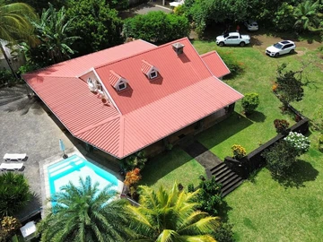 6 Bedroom House