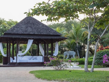 5 Bedroom Villa