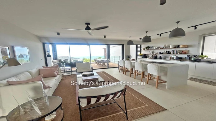 Cap Azur - Exclusive Views