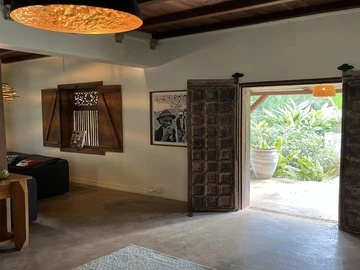 6 Bedroom Villa
