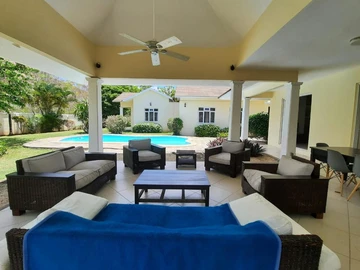 4 Bedroom Villa