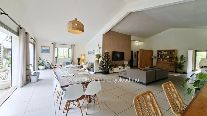 West Wind Villa