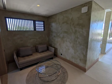 5 Bedroom Villa