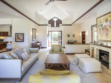 4 Bedroom Villa