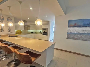 3 Bedroom Townhouse, Duplex