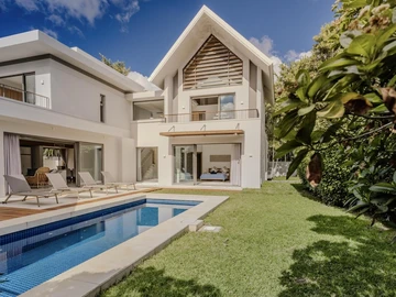4 Bedroom Villa