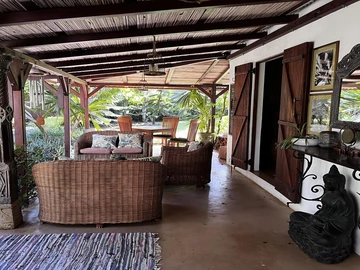 6 Bedroom Villa