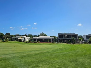 4 Bedroom Villa