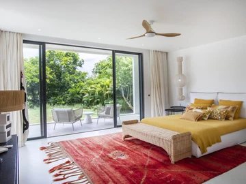 5 Bedroom Villa