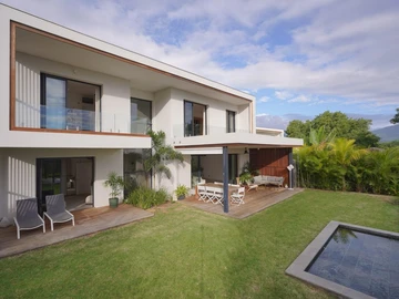 4 Bedroom Villa