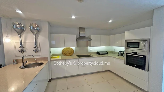 Tropica - AO Residence