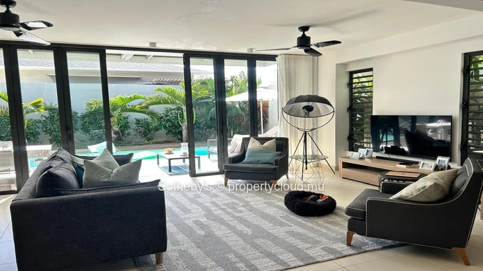 Aqua Veranda