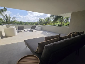 5 Bedroom Villa