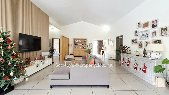 West Wind Villa