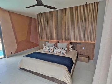 5 Bedroom Villa