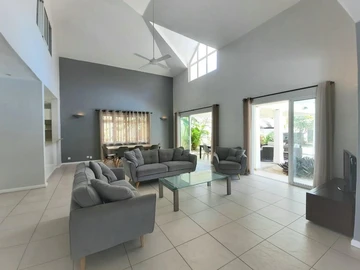 4 Bedroom Villa