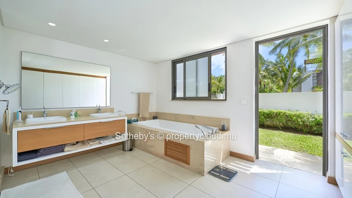 Villa Bluewave
