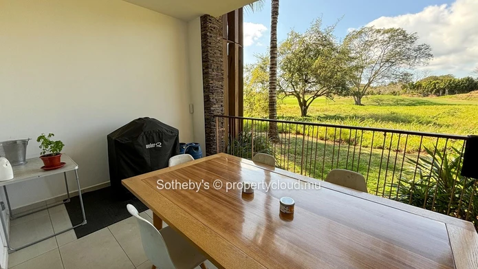 Royal Tee - Apartment