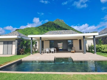 4 Bedroom Villa