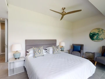 5 Bedroom Villa