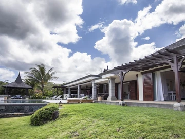 4 Bedroom Villa
