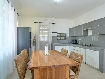 18 Bedroom Apartment