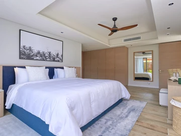 6 Bedroom Villa