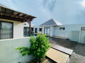 4 Bedroom Villa