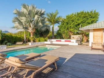4 Bedroom Villa