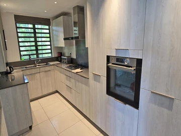 5 Bedroom Villa