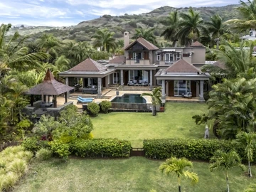 4 Bedroom Villa