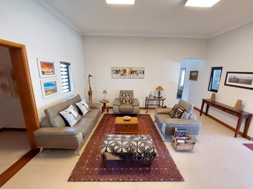 4 Bedroom Villa