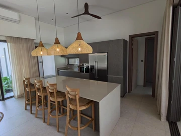 5 Bedroom Villa