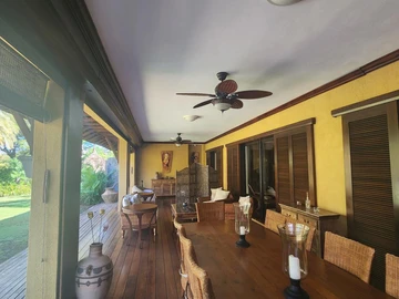 5 Bedroom Villa