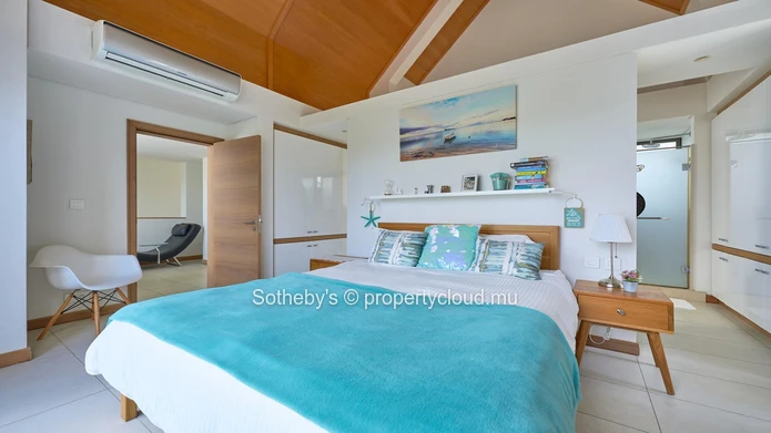 Villa Bluewave
