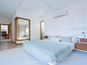 4 Bedroom Villa