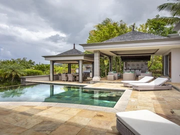 4 Bedroom Villa